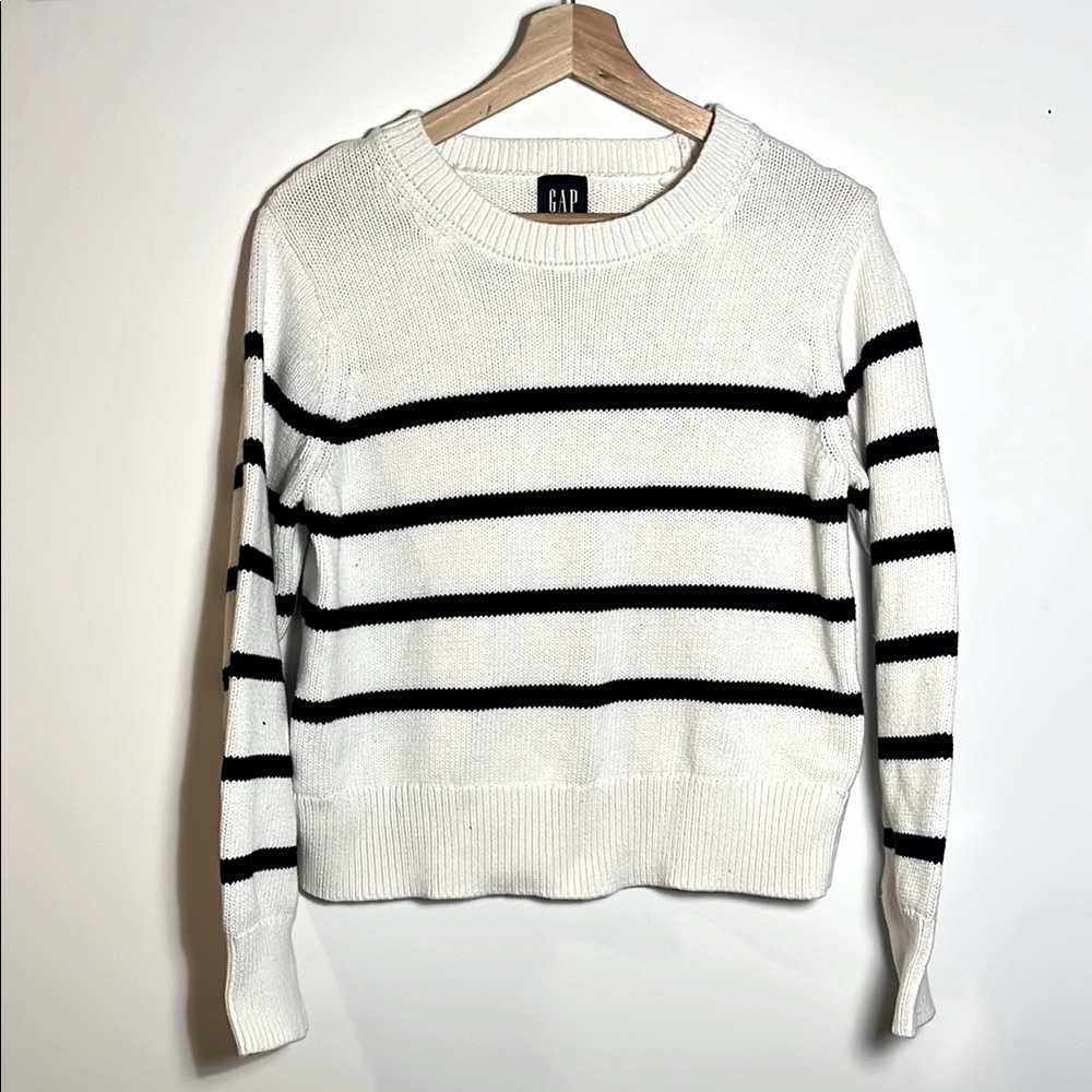 GAP Women's Crewneck Cream & Black Striped Knit Cotton Sweater